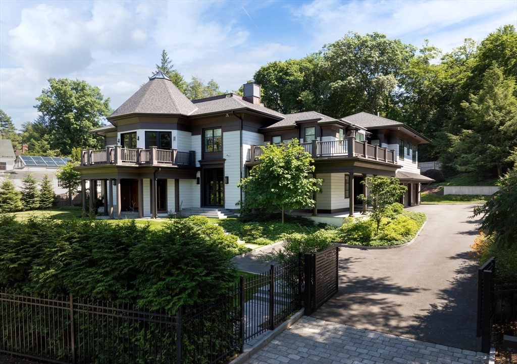 80 Dudley Street, Brookline, MA (9.995.000 USD)